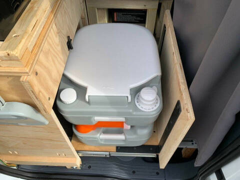 2011 Ford Transit Connect XLT Premium