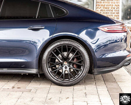 2018 Porsche Panamera