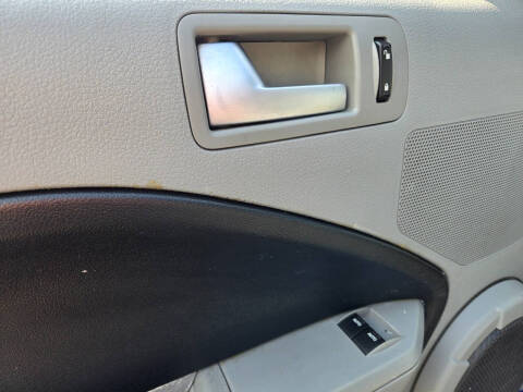 2005 Ford Mustang GT Deluxe