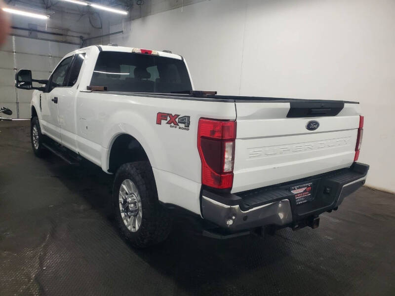 2022 Ford F-350 Super Duty XLT
