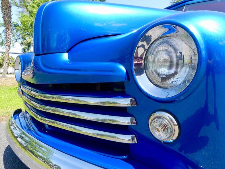 1948 Ford Super Deluxe