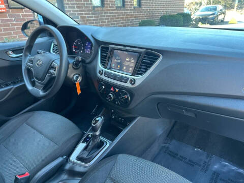 2020 Hyundai Accent SE