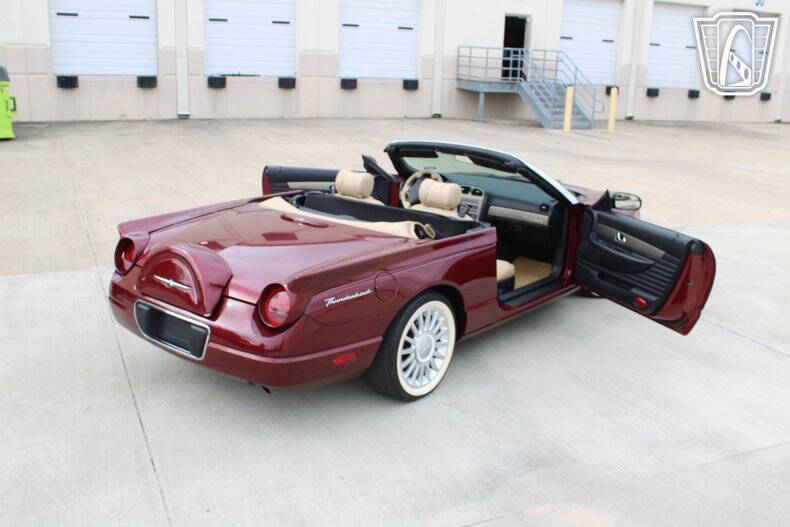 2004 Ford Thunderbird Deluxe