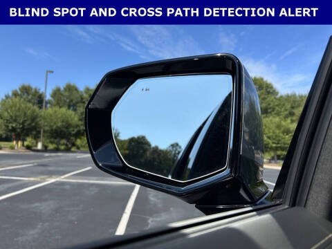 2025 GMC Yukon Elevation