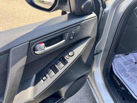 2013 Mazda MAZDA3 i Touring