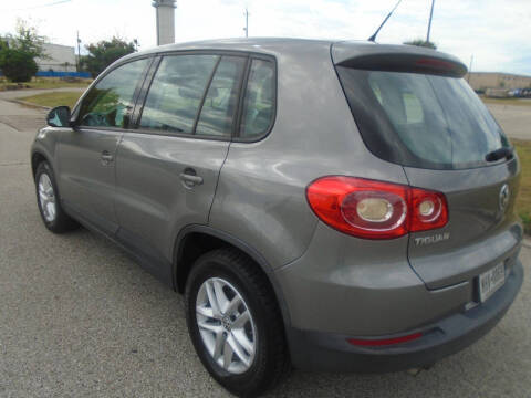 2011 Volkswagen Tiguan SE