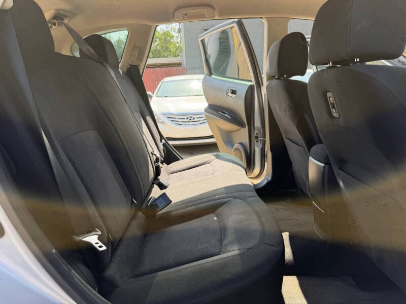 2015 Nissan Rogue Select S
