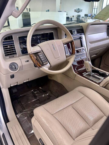 2012 Lincoln Navigator