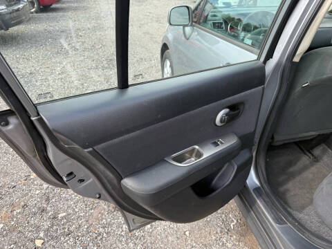 2012 Nissan Versa 1.8 S