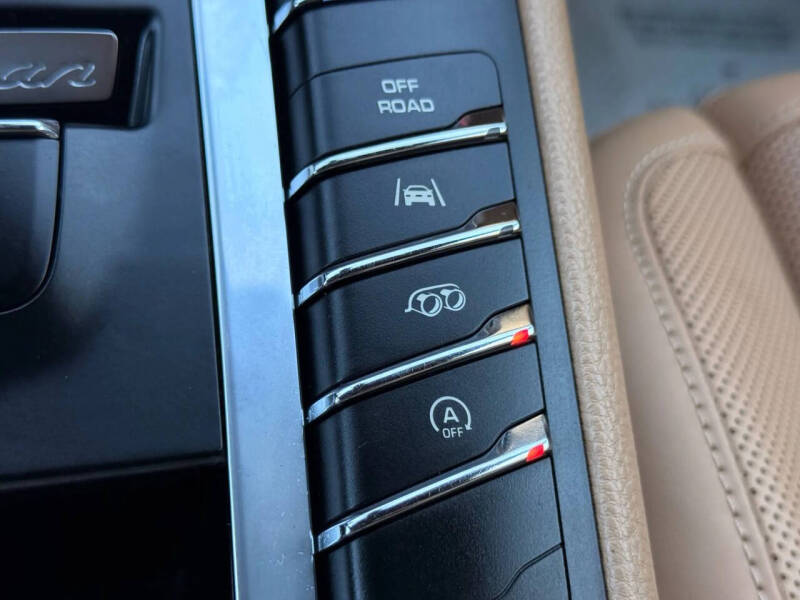 2017 Porsche Macan GTS