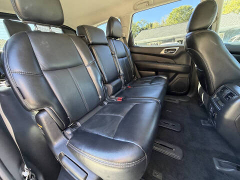 2018 Nissan Pathfinder SL