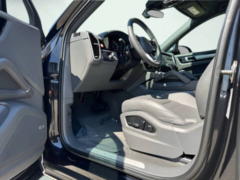 2022 Porsche Cayenne