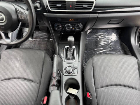 2016 Mazda MAZDA3 i Sport