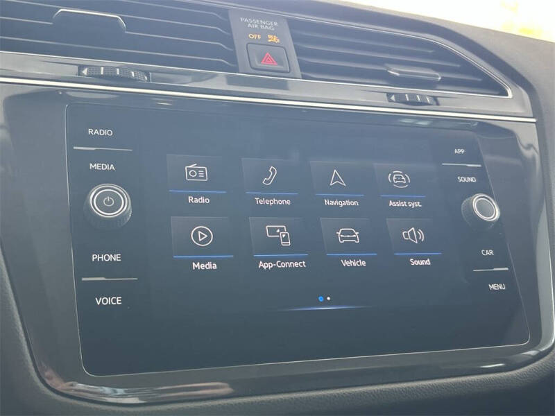 2022 Volkswagen Tiguan SE