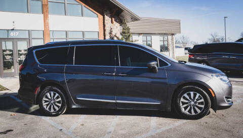 2020 Chrysler Pacifica Touring L Plus