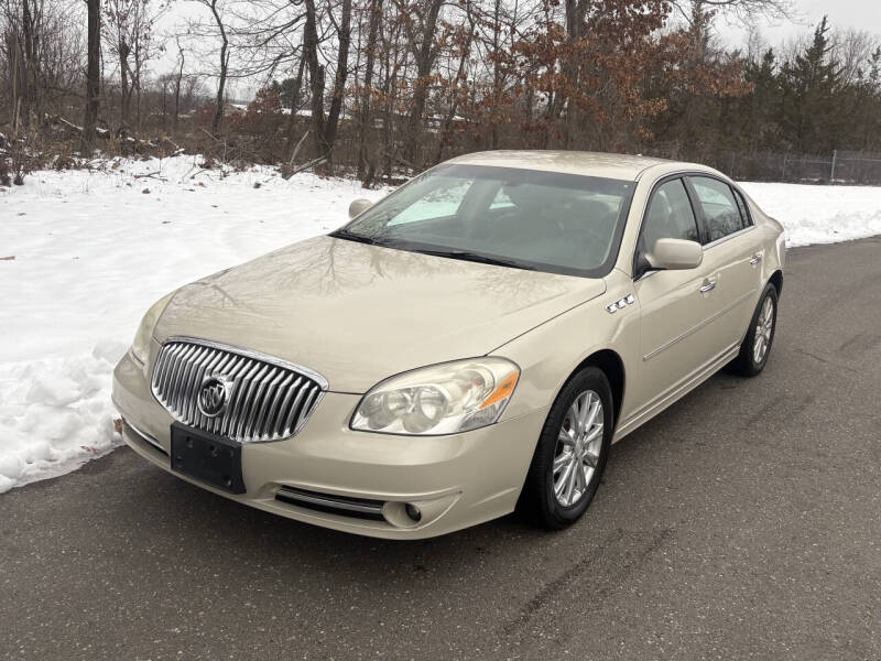 2010 Buick Lucerne CXL's photo