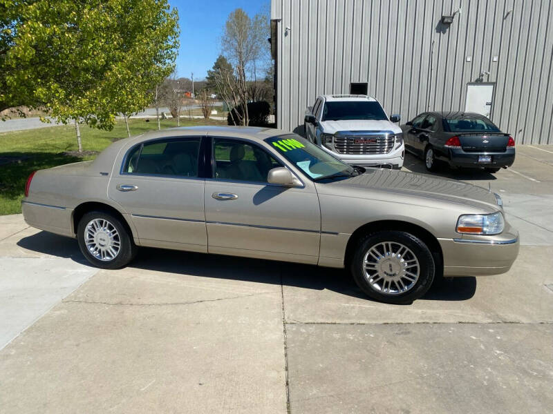 2009 Lincoln Town Car for sale at Super Sports & Imports Concord in Concord NC