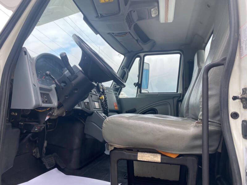 2003 International DuraStar 4300