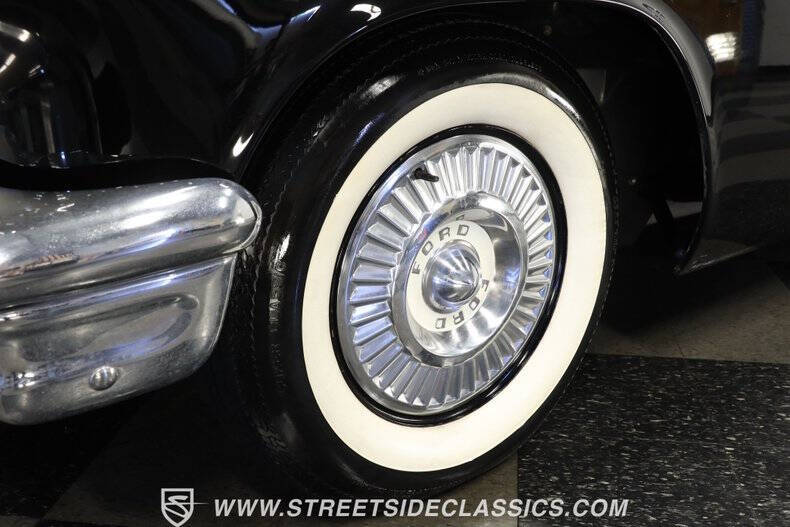 1957 Ford Thunderbird