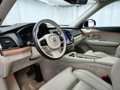 2017 Volvo XC90 T8 eAWD Excellence