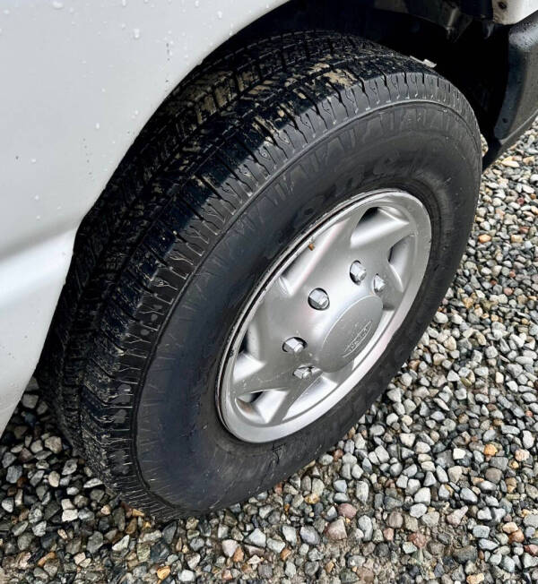 2010 Ford E-Series E-250