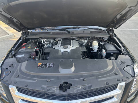 2016 Cadillac Escalade Luxury Collection