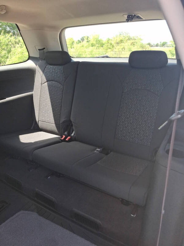 2011 GMC Acadia SLE