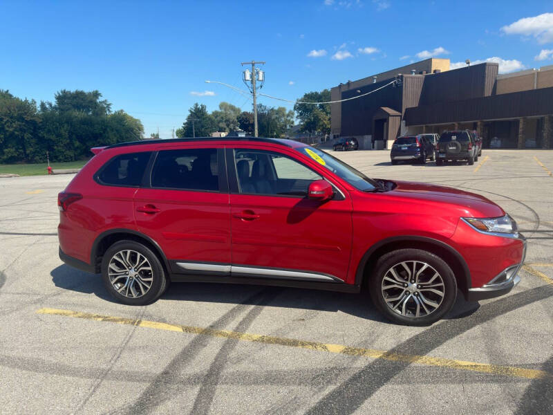 2016 Mitsubishi Outlander for sale at Magana Auto Sales Inc in Aurora IL