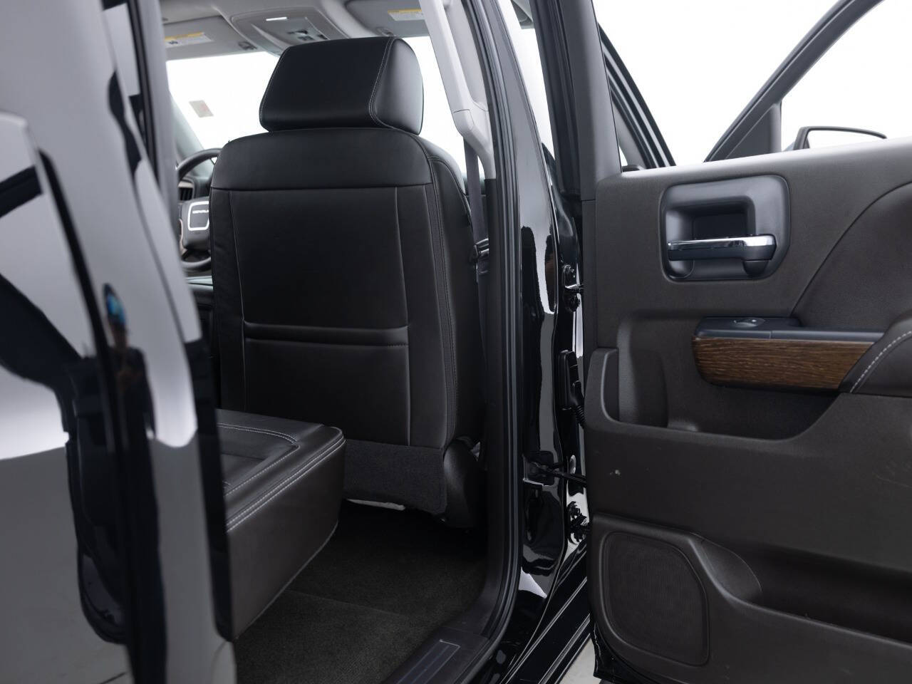 Used Car 2017 Gmc Sierra 1500  Denali 4x4 4dr Crew Cab 6.5 Ft. Sb For Sale Under $50,000 In Coal City, Illinois