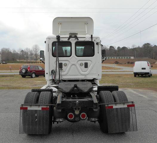 2013 Freightliner Cascadia