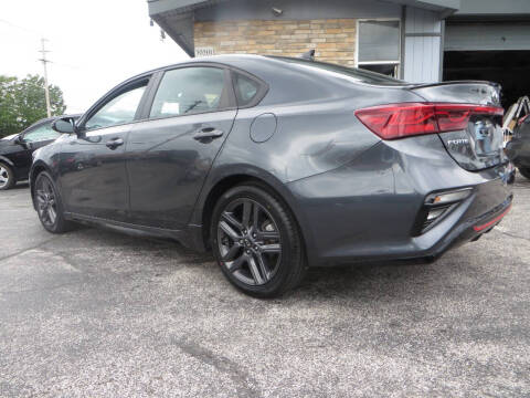 2021 Kia Forte GT Line