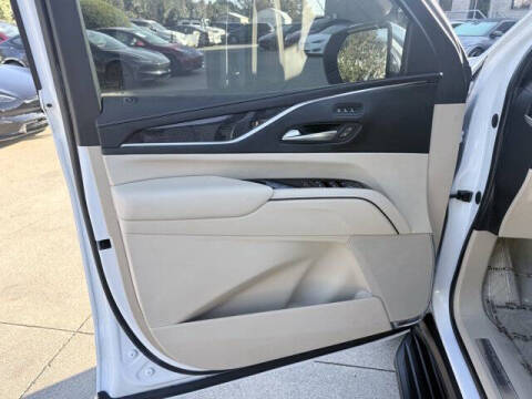 2023 Cadillac Escalade Premium Luxury