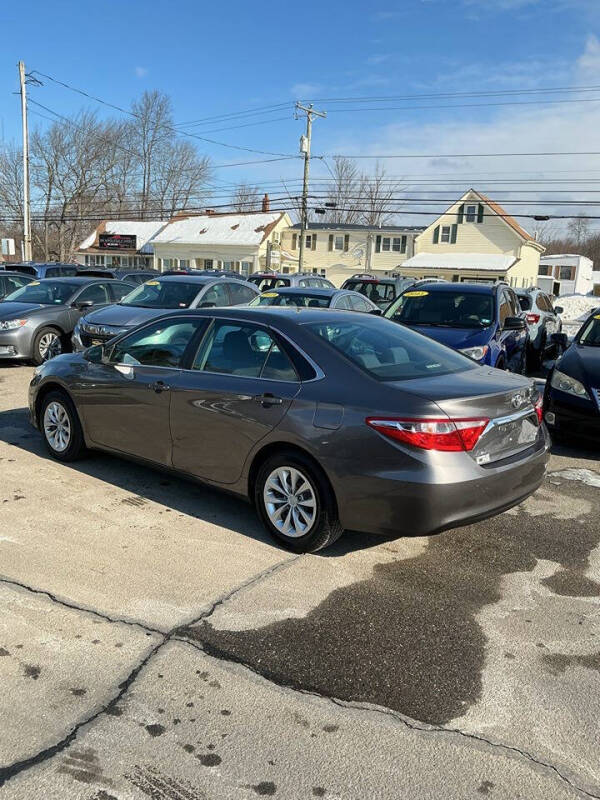 2016 Toyota Camry LE