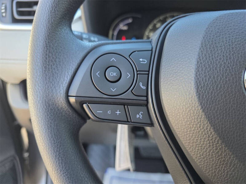 2025 Toyota RAV4 Hybrid XLE