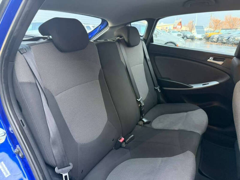 2012 Hyundai Accent GS