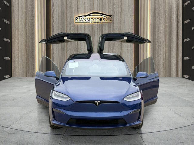 2023 Tesla Model X Standard Range