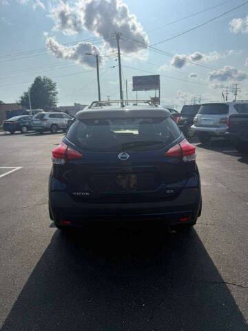 2018 Nissan Kicks SR