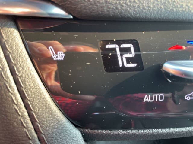 2023 Cadillac XT6 Luxury