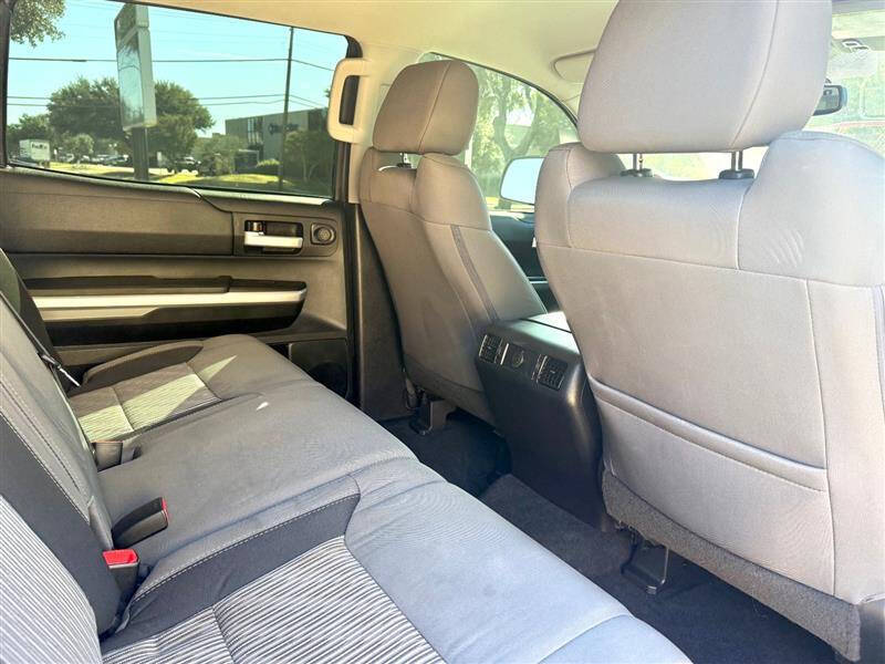 2017 Toyota Tundra SR5