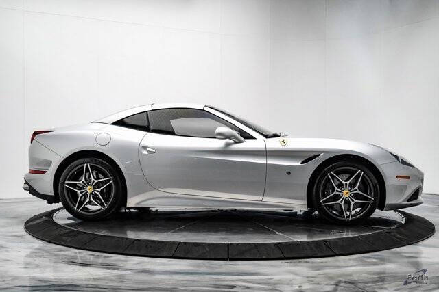 2016 Ferrari California T