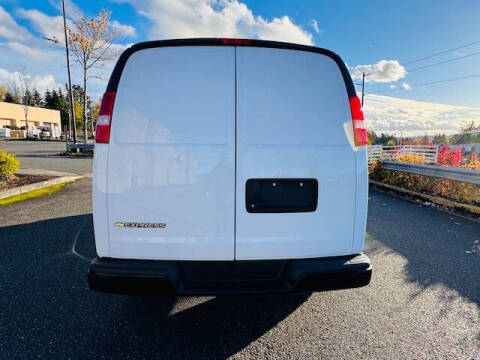 2021 Chevrolet Express 2500