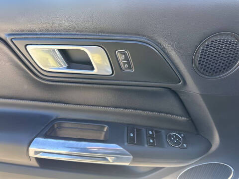 2020 Ford Mustang EcoBoost Premium