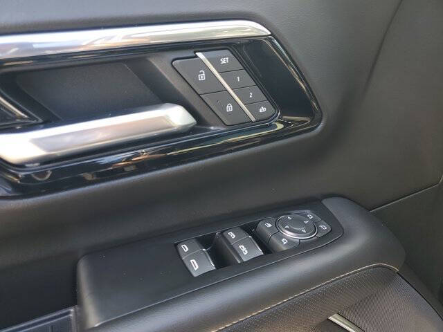 2025 Chevrolet Suburban Premier