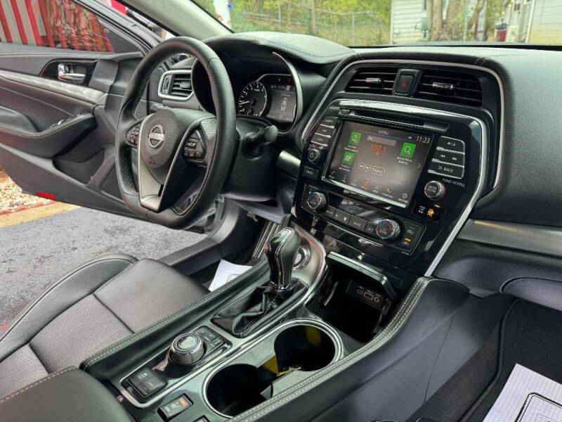 2023 Nissan Maxima 3.5 SV