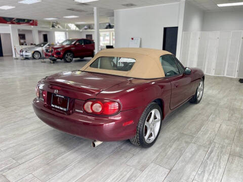 2003 Mazda MX-5 Miata
