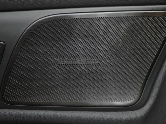 2025 Volvo S60 T8 Plus