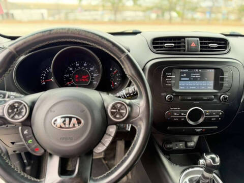 2017 Kia Soul +