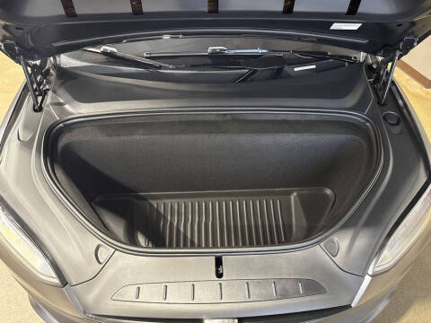 2022 Tesla Model X Plaid