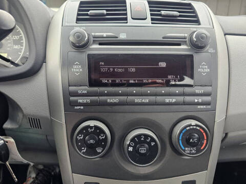 2011 Toyota Corolla LE