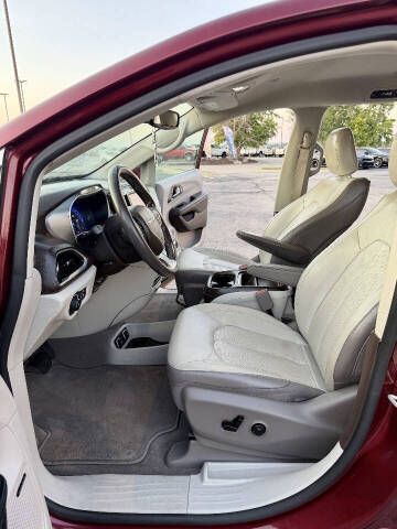 2019 Chrysler Pacifica Touring L